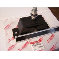 Yanmar, Motor Mount #100, 124772-08341